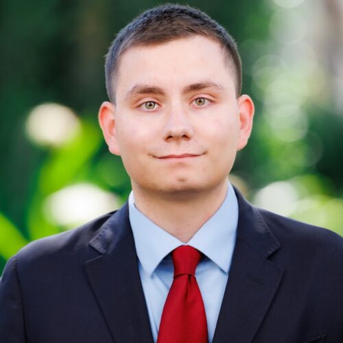 Headshot of Matthew Thomas
